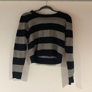 Black and gray cropped sweater